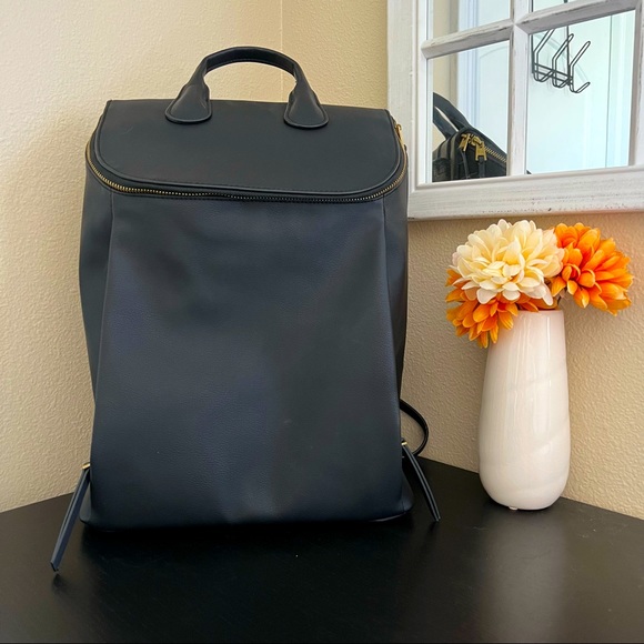 Universal Thread Handbags - Faux Leather Laptop Black Backpack